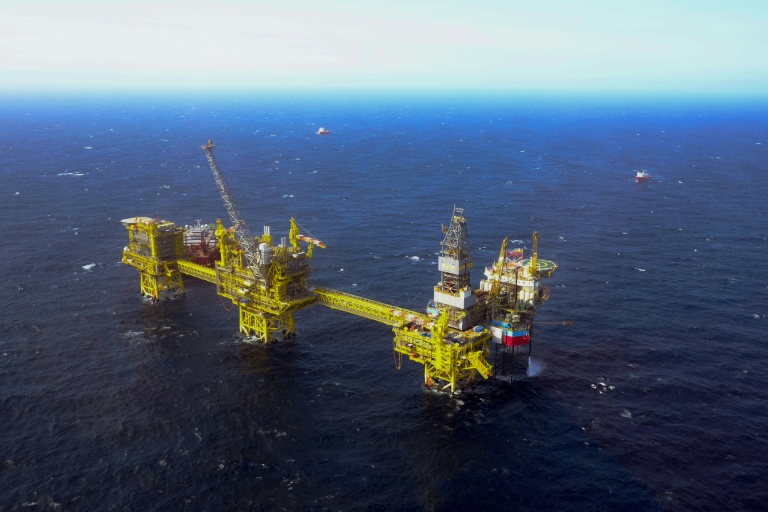 UK allows new oil, gas drilling in existing North Sea fields